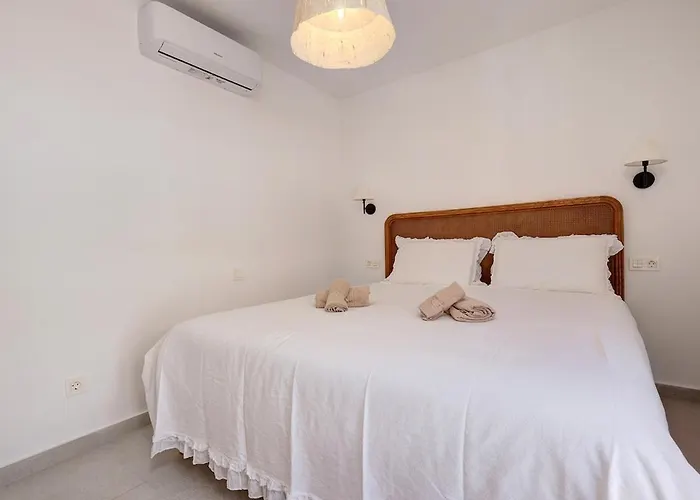 Апартаменты Stylish Stay, Close To The *