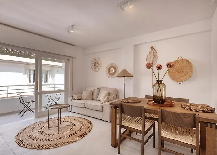 Stylish Stay, Close To The *